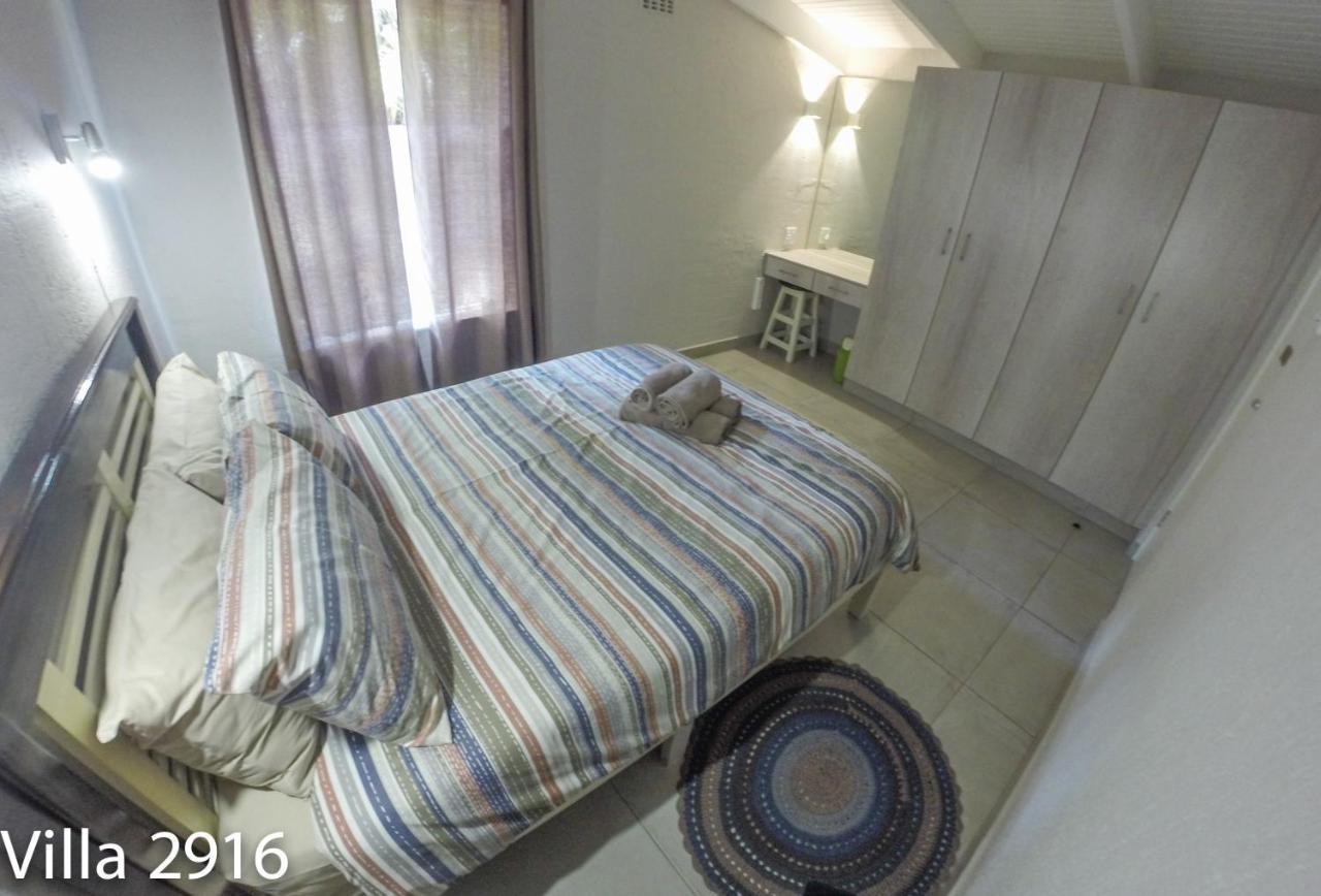 San Lameer Villas Three Bedroom --&-- Two Bedroom Саутбрум Екстериор снимка